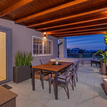 Coral Paradise Luxury Jacuzi Suite & Pool View Kremasti Exterior photo