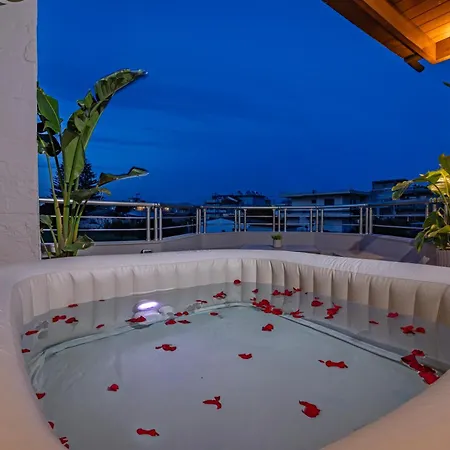 Coral Paradise Luxury Jacuzi Suite & Pool View Kremasti Exterior photo